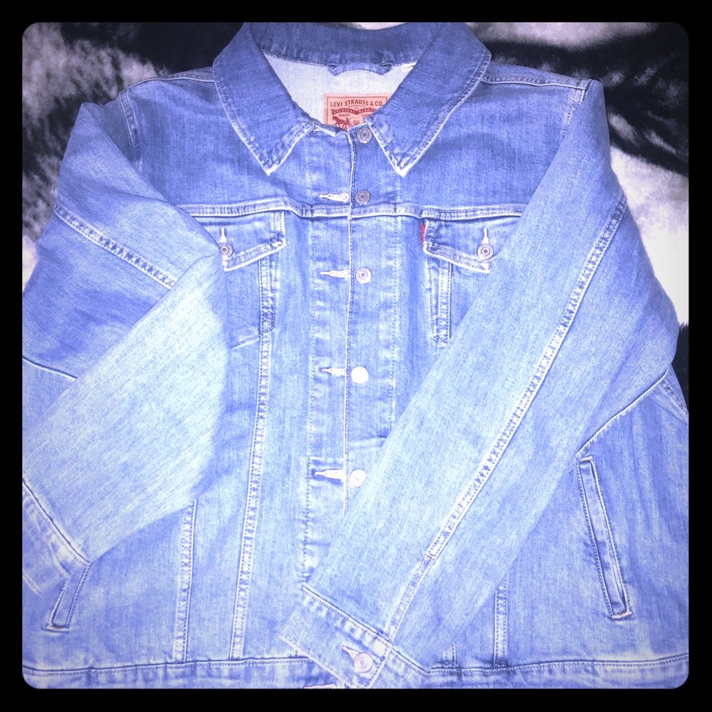 🚫SOLD🚫 Levi’s Jean jacket